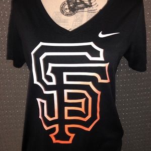V-neck Nike Dri-fit tee